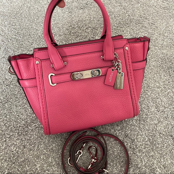 Coach handbag classic swagger 21 small satchel bag crossbody NWT - Picture 2 of 11